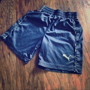 💙4 for 15!💙 boys puma shorts